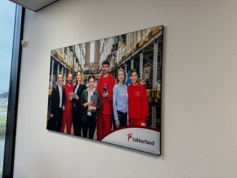 Photo by Philipse Reclame on August 13, 2026. May be pop art of poster and text that says 'Lekkerland ล Lekkerland'.