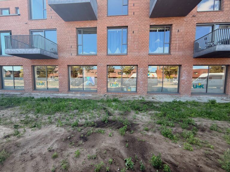 Photo by Philipse Reclame on August 24, 2026. May be an image of window, brick wall and text.
